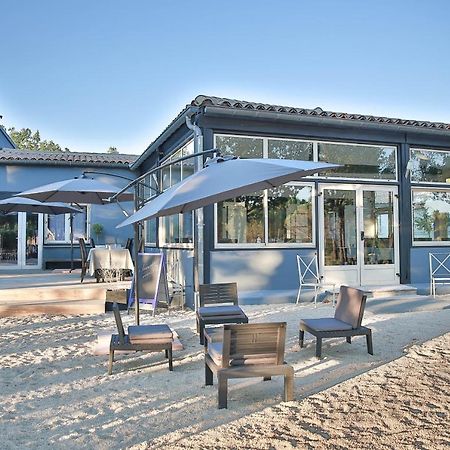 Hotel Restaurant Gite Les Lavandins Saint-Christol  エクステリア 写真