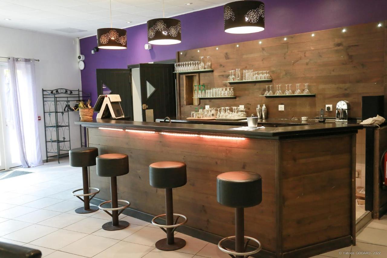 Hotel Restaurant Gite Les Lavandins Saint-Christol  エクステリア 写真